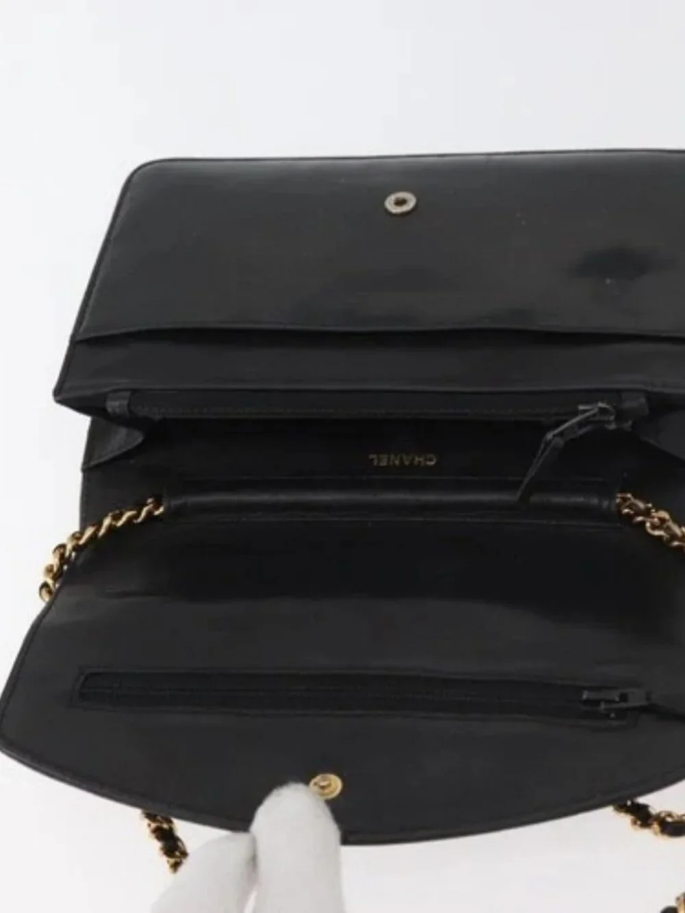 CHANEL brand	chanel color	black